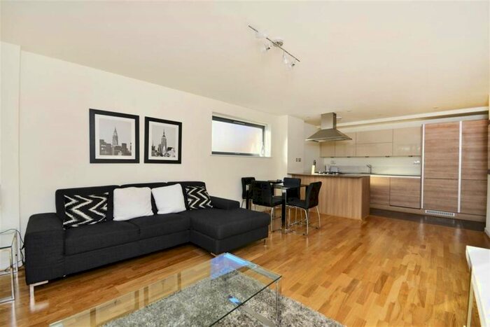 2 Bedroom Flat To Rent In Orchid Building, Aldgate, Tower Hamlets, Crowder Street, London, E1