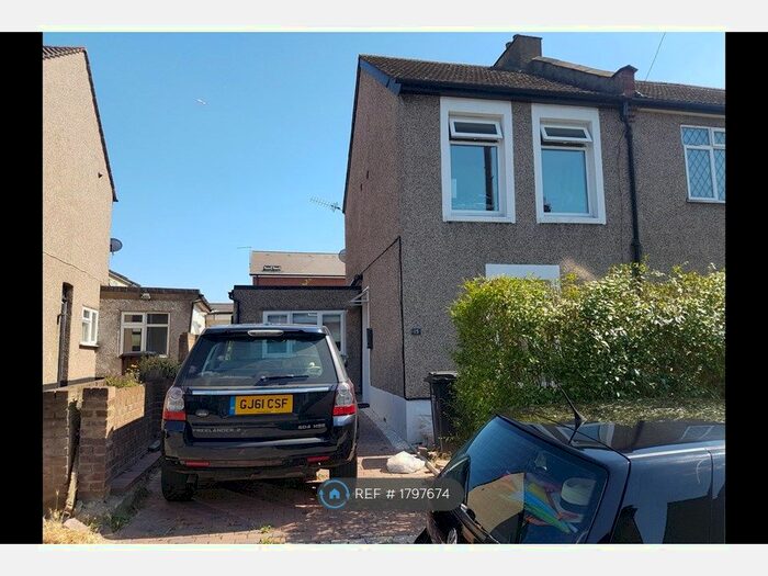 2 Bedroom Semi-Detached House To Rent In Fountain Road, Thornton Heath, CR7