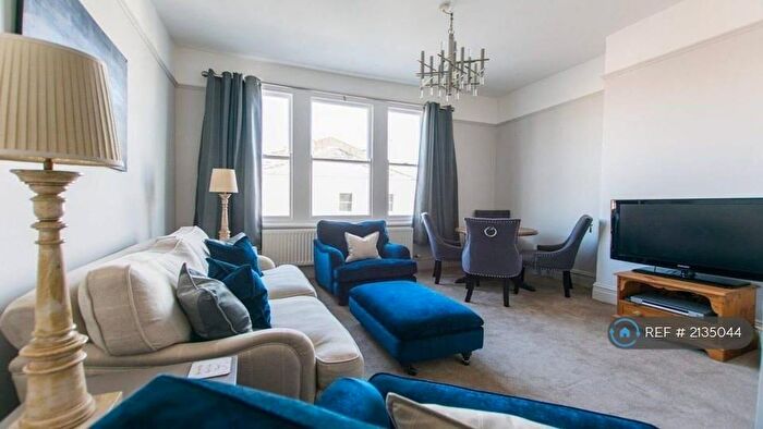 2 Bedroom Flat To Rent In Great Norwood Street, Cheltenham, GL50