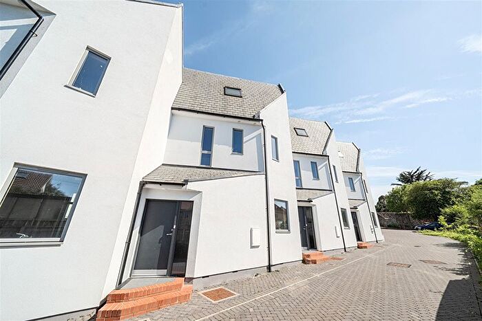 3 Bedroom Terraced House For Sale In Clapper Lane, Honiton, EX14
