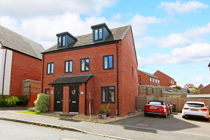 3 Bedroom Town House For Sale In Eunice Way, Lawley Telford, TF3