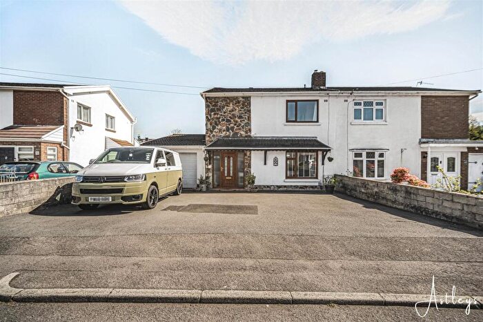 3 Bedroom Semi Detached House For Sale In Dynevor Avenue, Neath, SA10