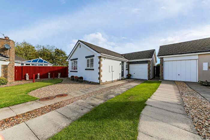 2 Bedroom Detached Bungalow For Sale In Harwood Drive, Killingworth, NE12