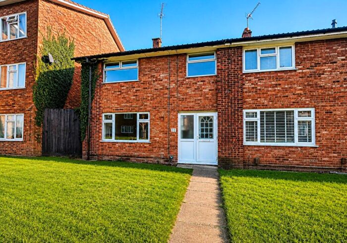 3 Bedroom End Of Terrace House For Sale In Defoe Road, Ipswich, IP1