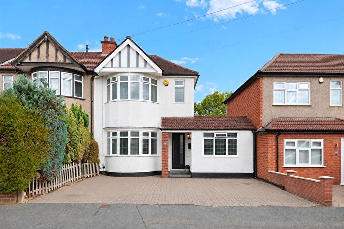 2 Bedroom Semi Detached House For Sale In Beverley Road, Ruislip, HA4