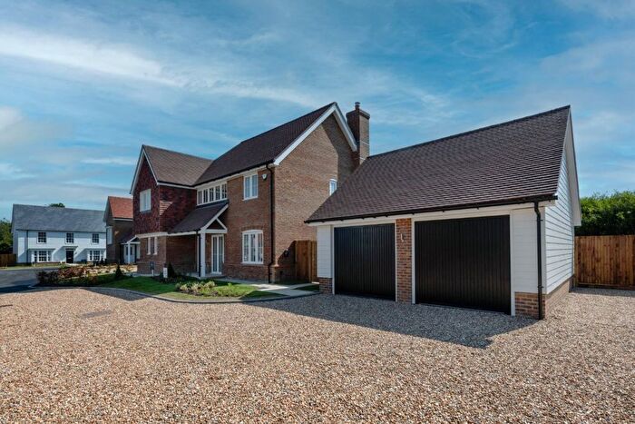 4 Bedroom Detached House For Sale In Summerfield Close, Staple, Canterbury, Kent, CT3