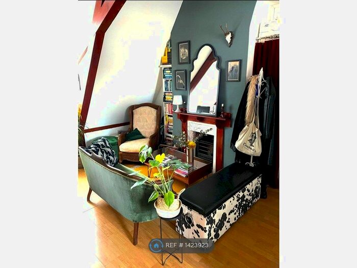 Studio To Rent In Worship Street, London, EC2A