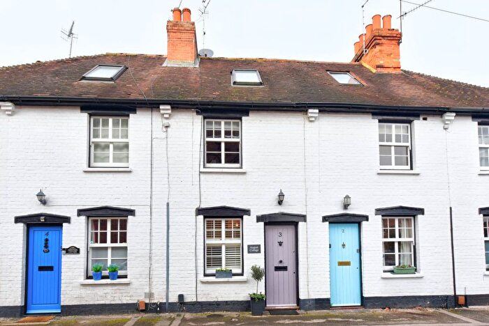 2 Bedroom Terraced House For Sale In Badgemore Lane, Henley-On-Thames, RG9