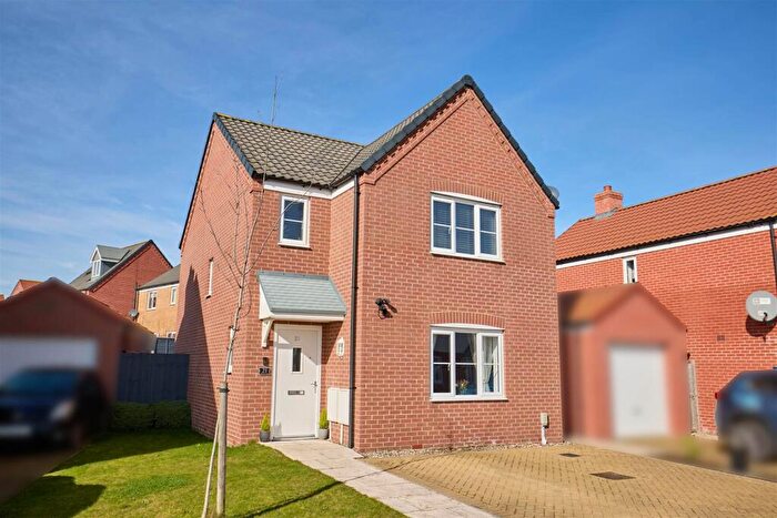 3 Bedroom Detached House For Sale In Harrier Way, Diss, IP22