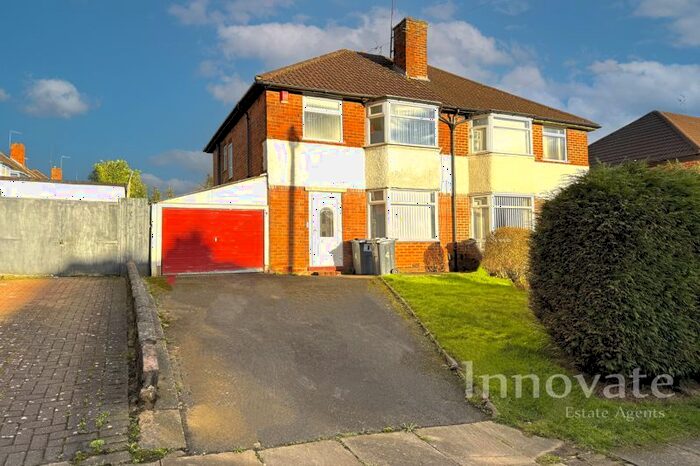 3 Bedroom Semi-Detached House To Rent In Worlds End Lane, Quinton, Birmingham, B32