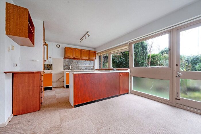 4 Bedroom Terraced House For Sale In Ashford Court, Elmsleigh Avenue, Stoneygate, Leicester, LE2