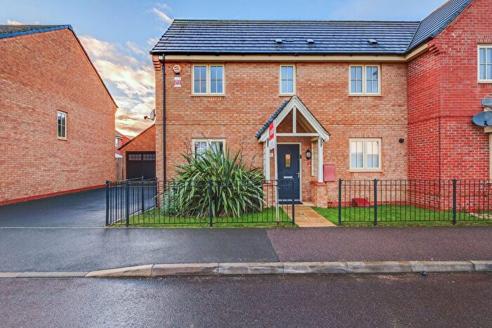 3 Bedroom Property To Rent In Glebe Road, Northampton, NN2