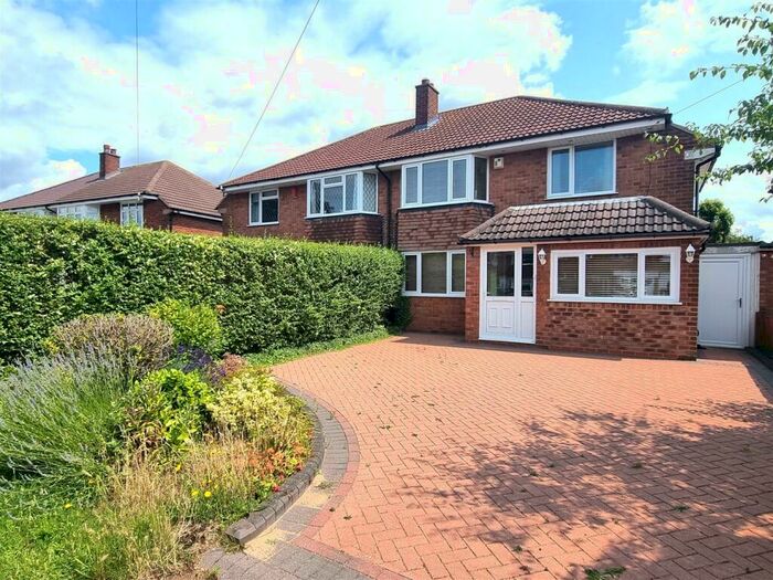 4 Bedroom Semi-Detached House To Rent In Whitehouse Crescent, Sutton Coldfield, B75
