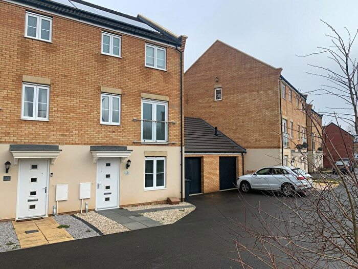 4 Bedroom House To Rent In Cook Avenue, Peterborough, PE7