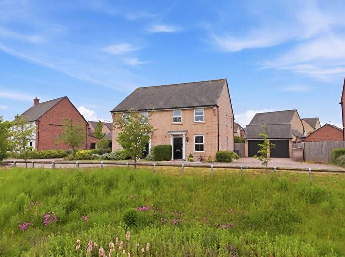 3 Bedroom Semi-Detached House For Sale In Waters Way, Halstead, CO9