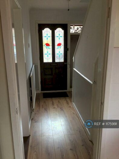 3 Bedroom Semi-Detached House To Rent In St. Annes Road, Kettering, NN15