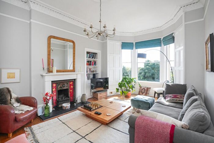 2 Bedroom Flat To Rent In Bruntsfield Place, Bruntsfield, Edinburgh, EH10