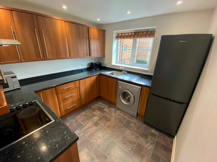 2 Bedroom Flat To Rent In Higham Station Avenue, London, E4