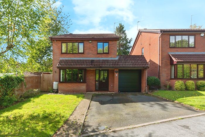 4 Bedroom Detached House For Sale In St. Stephens Gardens, Redditch, B98