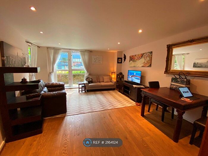 1 Bedroom Flat To Rent In Oxford Court, London, W9
