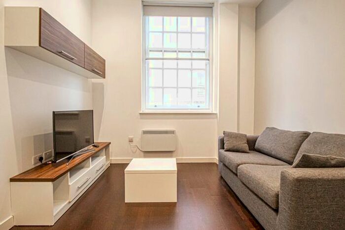 1 Bedroom Flat To Rent In Park Square South, Leeds, LS1