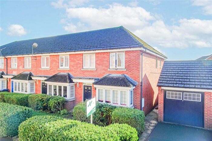 3 Bedroom End Of Terrace House For Sale In Hillier Road, Devizes, Wiltshire, SN10