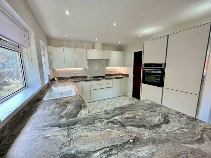 3 Bedroom Bungalow To Rent In Granville Street, Barnsley, S75