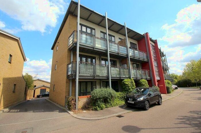 1 Bedroom Flat To Rent In Park Lane Greenhithe, DA9
