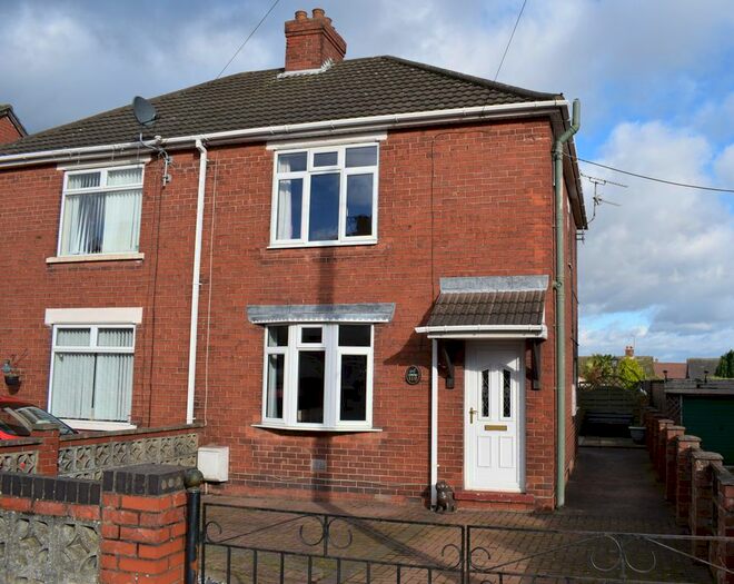 3 Bedroom Semi-Detached House To Rent In Brooklands, Broughton, DN20