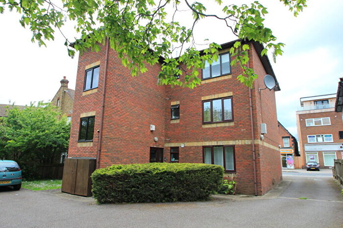 1 Bedroom Apartment To Rent In New Malden, Surrey, KT3