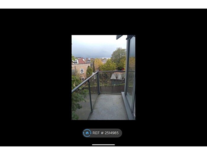 2 Bedroom Flat To Rent In Lynfield Court, Cambridge, CB4