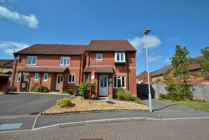 3 Bedroom Detached House To Rent In Canford Heath West, BH17