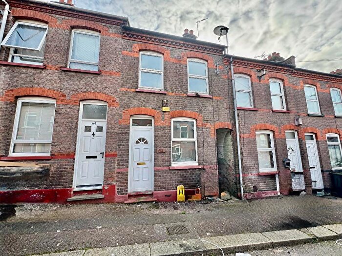 2 Bedroom Terraced House For Sale In Hartley Road, High Town, London, Bedfordshire, LU2