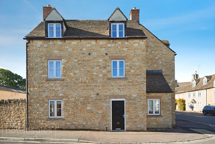 4 Bedroom End Terrace House For Sale In Peglers Court The Ferns, Tetbury, GL8