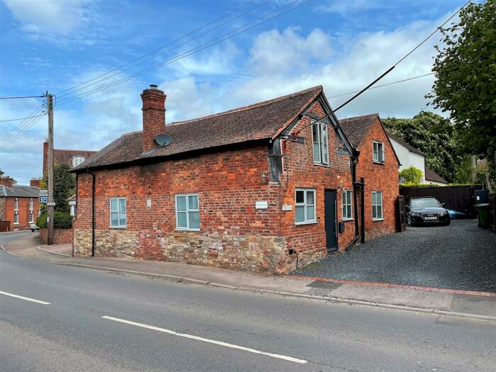 4 Bedroom Cottage For Sale In The Village, Dymock, GL18
