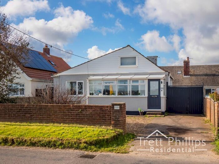2 Bedroom Detached Bungalow For Sale In Waxham Road, Sea Palling, Norwich, NR12
