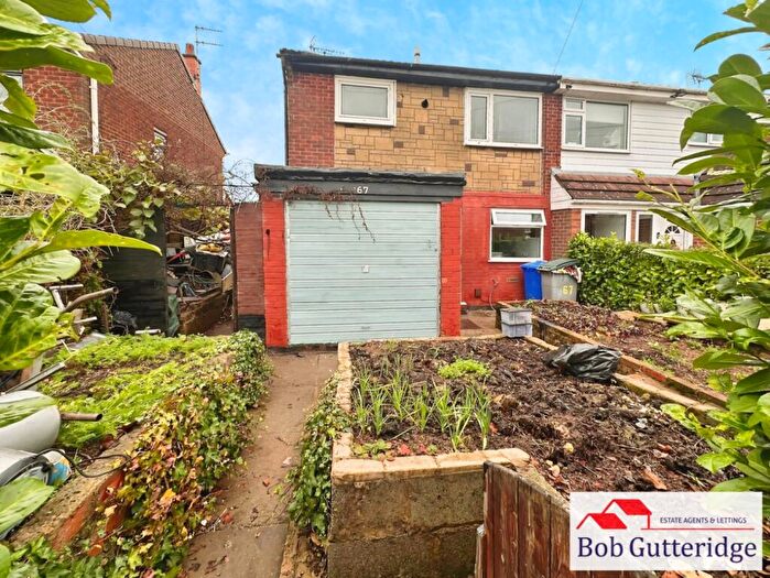 3 Bedroom Semi Detached House For Sale In Lordshire Place, Packmoor, Stoke-On-Trent, ST7