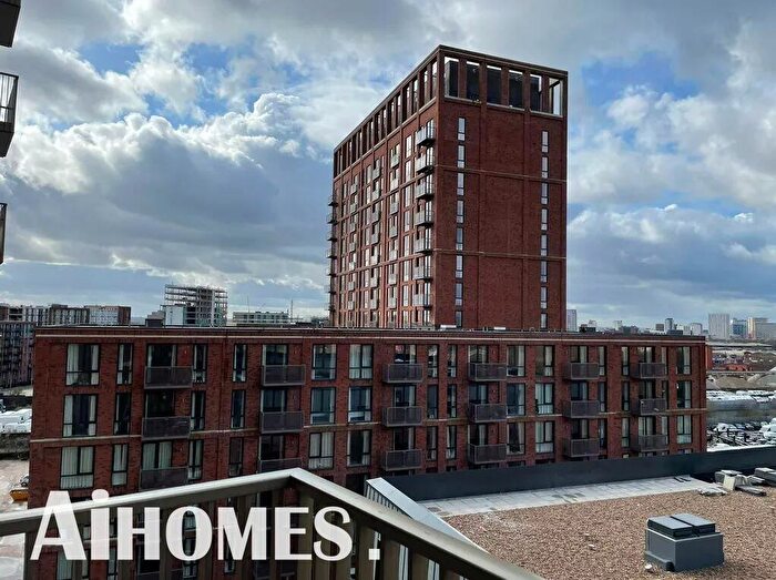 2 Bedroom Apartment To Rent In Local Crescent, Hulme Street, Salford, M5