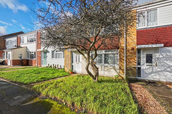 3 Bedroom Terraced House For Sale In Mardale Close, Rainham, ME8