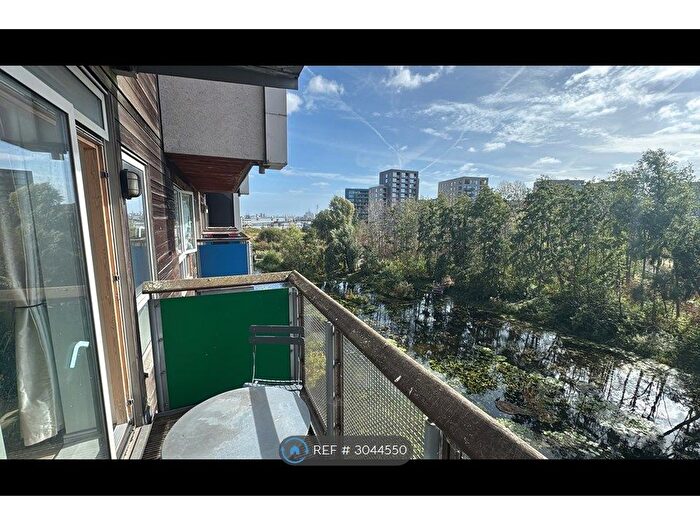 2 Bedroom Flat To Rent In Alamaro Lodge, London, SE10