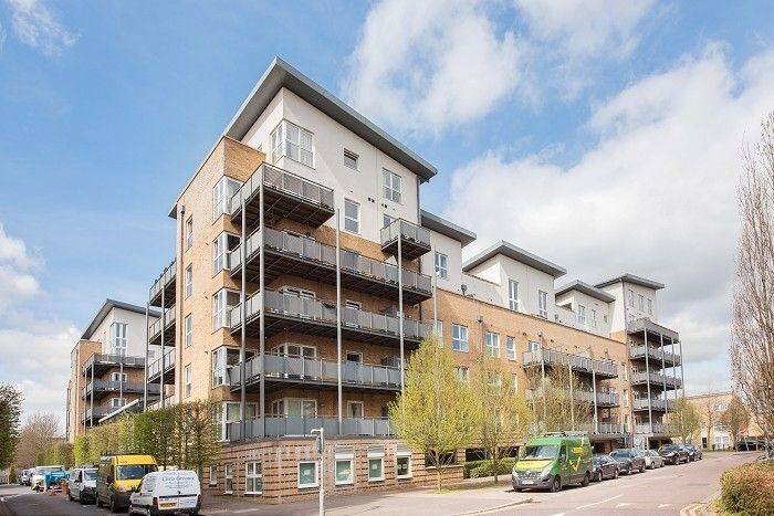 2 Bedroom Flat To Rent In Metropolitan Station Approach, Watford, WD18