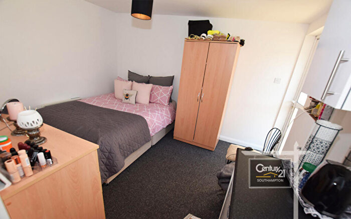 Studio To Rent In |Ref: |, Dyer Road, Southampton, SO15