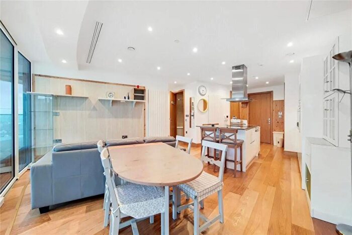 2 Bedroom Flat To Rent In Crossharbour Plaza, London, E14