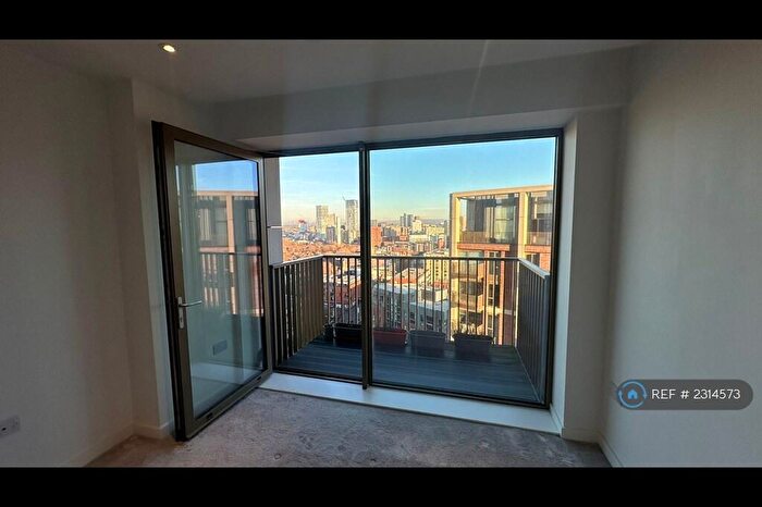 2 Bedroom Flat To Rent In Block B, Salford, M5