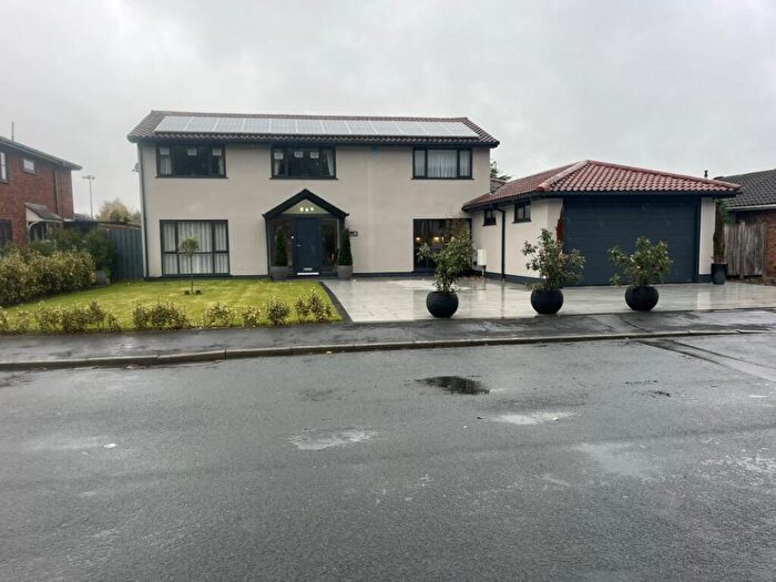 3 Bedroom Detached House For Sale In Hall Park Drive, Lytham St. Annes, FY8