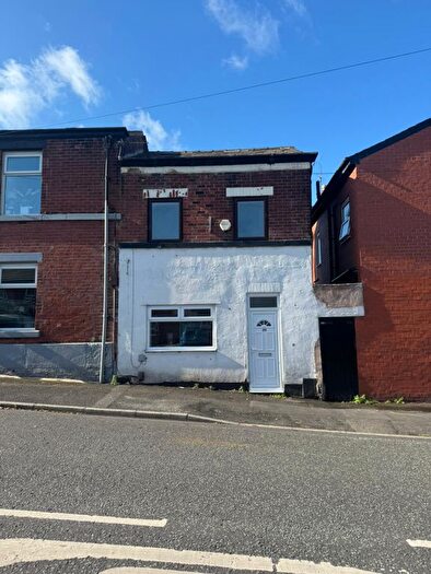 1 Bedroom Flat To Rent In Johnson Street, Radcliffe, Manchester, M26