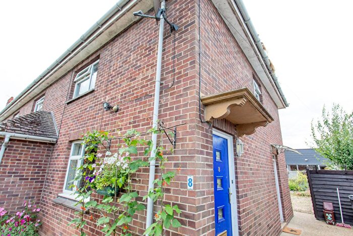 2 Bedroom Flat To Rent In Moor Close, Moor Close, Langport, Somerset, TA10