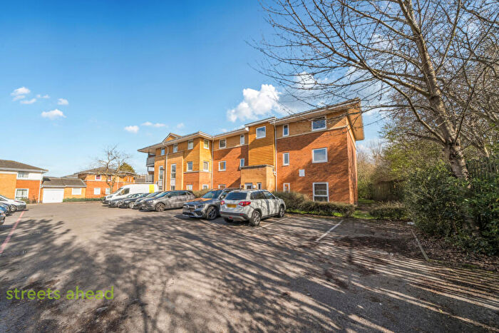 2 Bedroom Apartment For Sale In Manning Gardens, Croydon, CR0