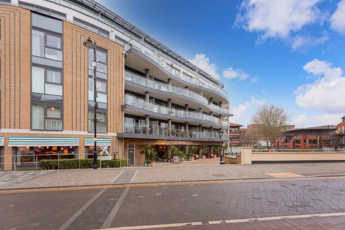2 Bedroom Apartment To Rent In Bridge Avenue, Maidenhead, Berkshire, SL6