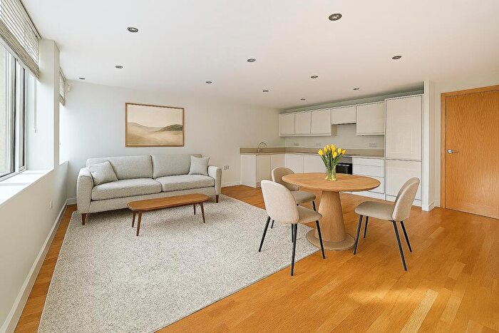 1 Bedroom Flat For Sale In High Street, Beckenham, BR3